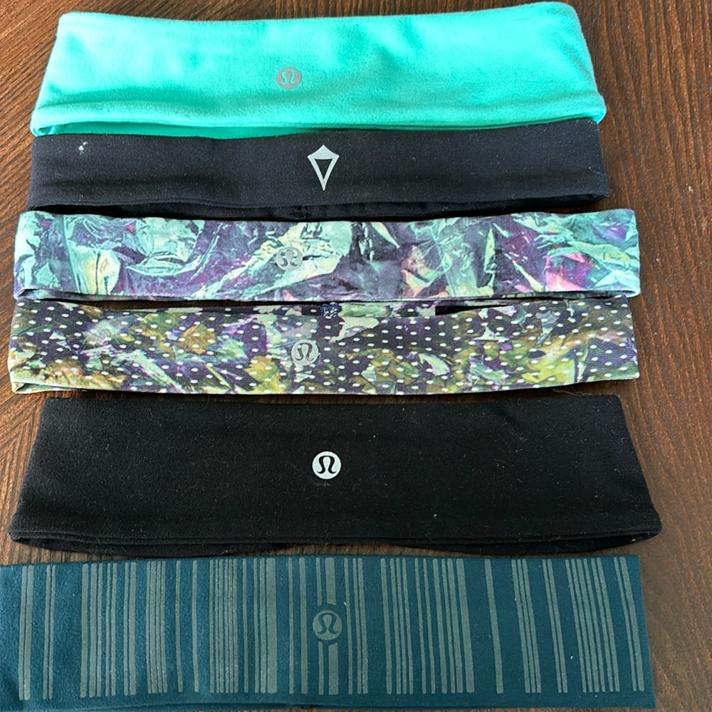 Six lululemon headbands. Great used condition